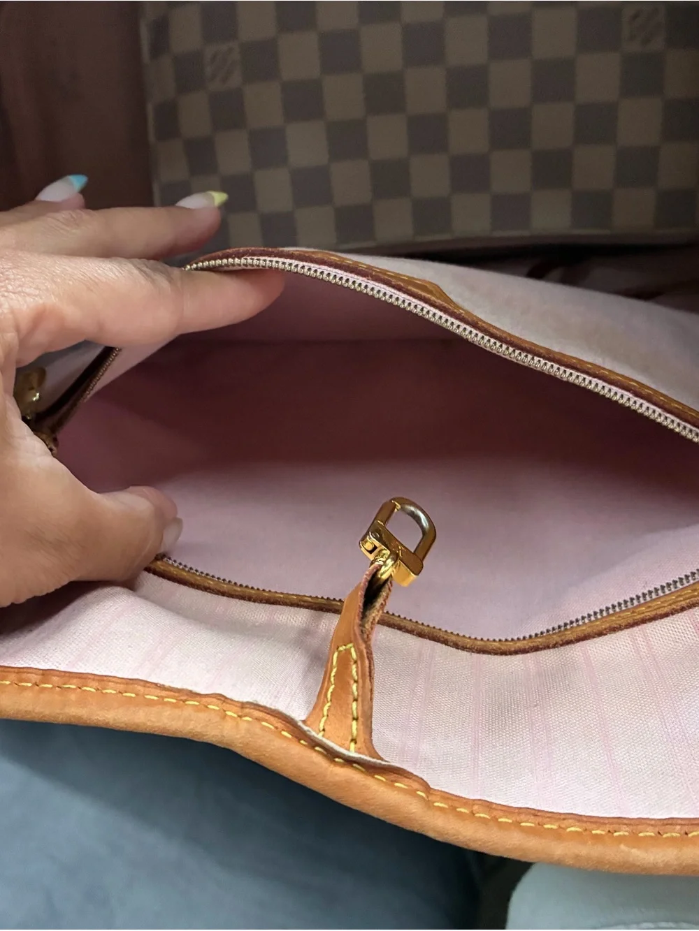 Louis Vuitton classic damier